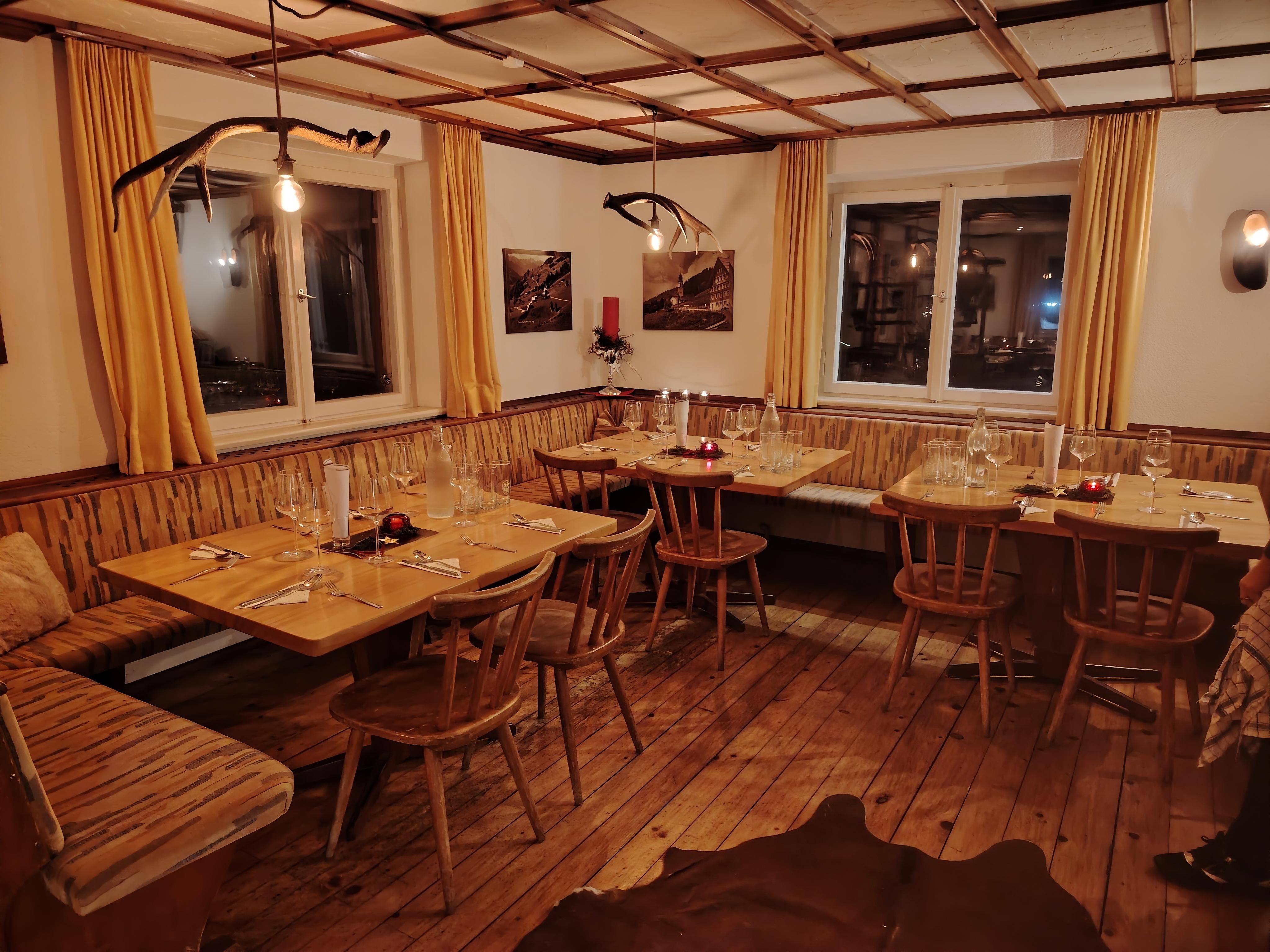 Reservation atmosphere